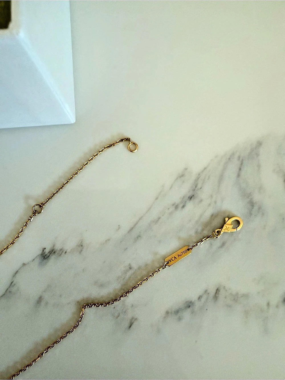 Van Cleef & Arpels Vintage Alhambra Necklace Gold Like New - Picture 2 of 2
